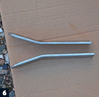 Skydeport: Fladjern monteres. Skydeport: Fladjern monteres.